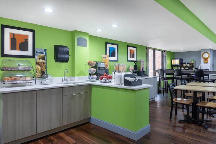 Microtel Inn by Wyndham Cornelius / Lake Norman