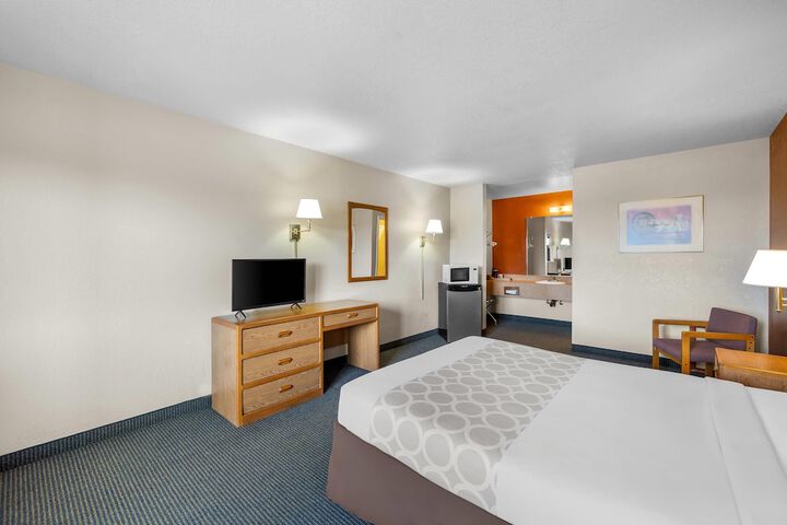Rodeway Inn Copper Stay Benson AZ I-10 Exit 304