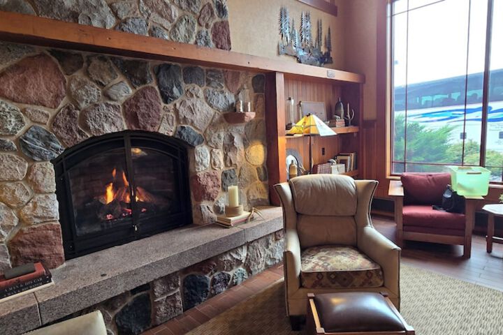 Canal Park Lodge