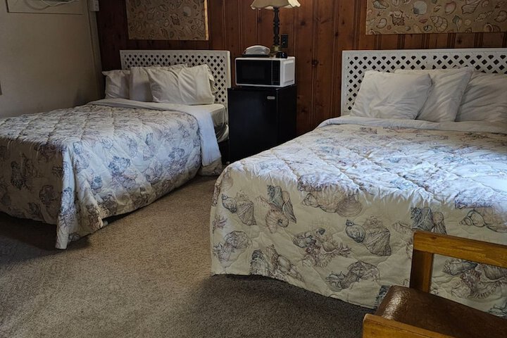 Captains Cove Motel