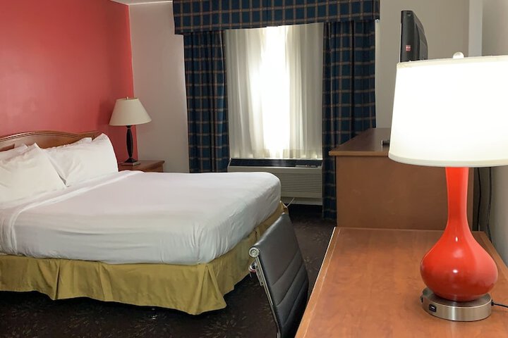 Room 17 of 39