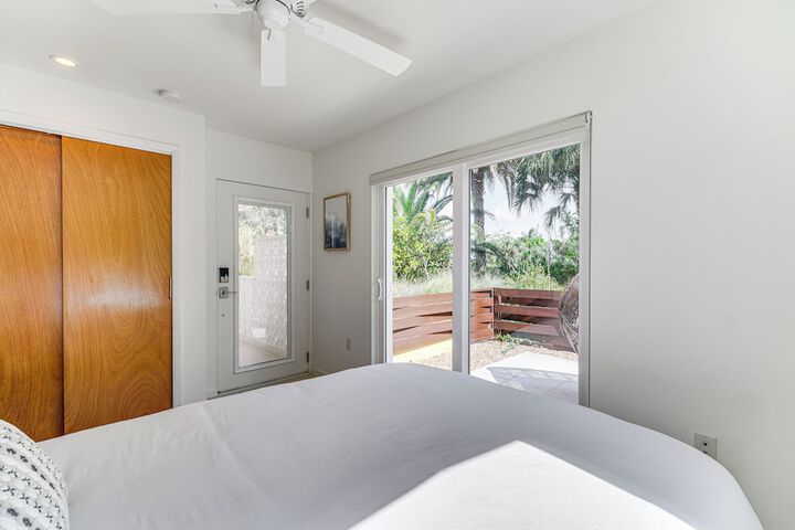 Private Oasis w / Pool: Walk to Melbourne Beach!