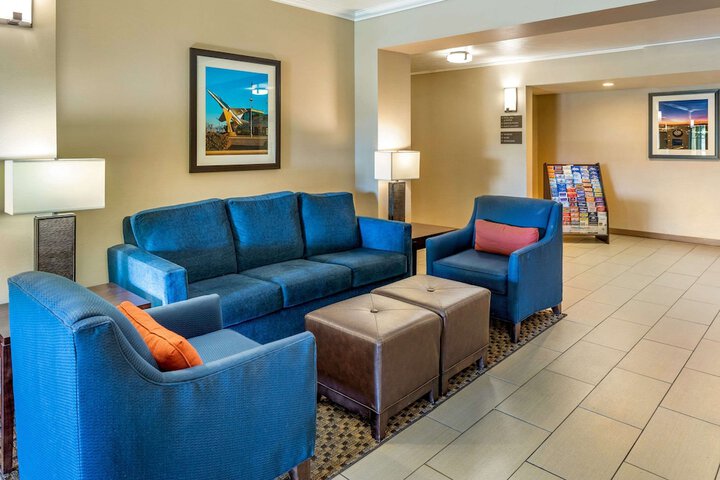 Hotel Interior 7 of 37