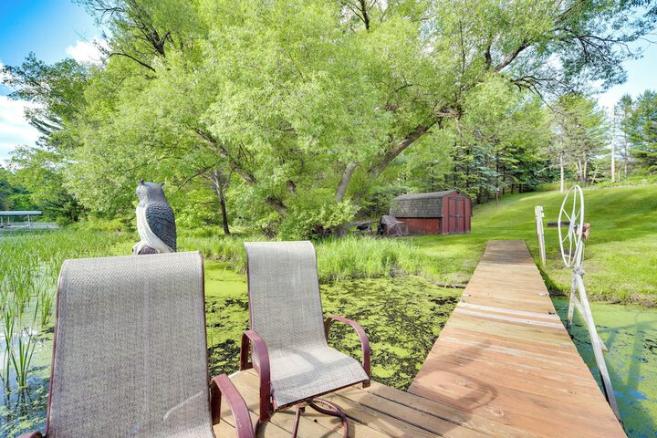 Grill & Fire Pit: Waterfront Cameron Retreat!