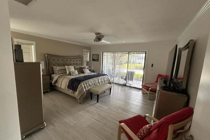 LUX VILLAs on beautiful Palmer Ranch