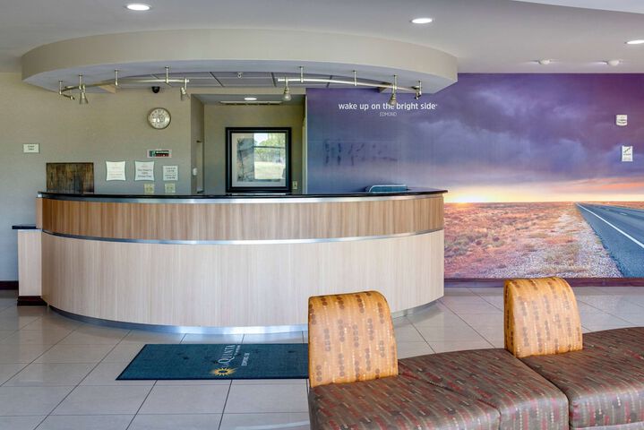 La Quinta Inn & Suites by Wyndham Edmond