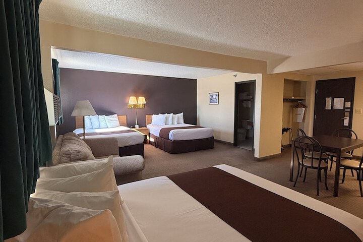 Room 17 of 23