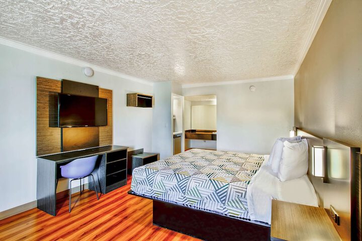 Room 22 of 31