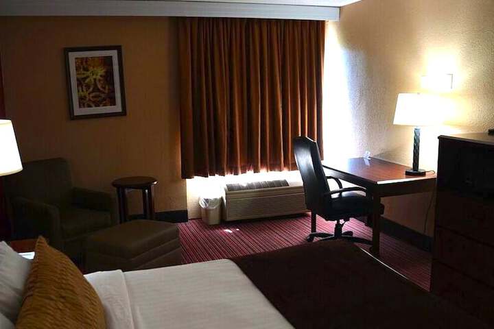 Room 14 of 37