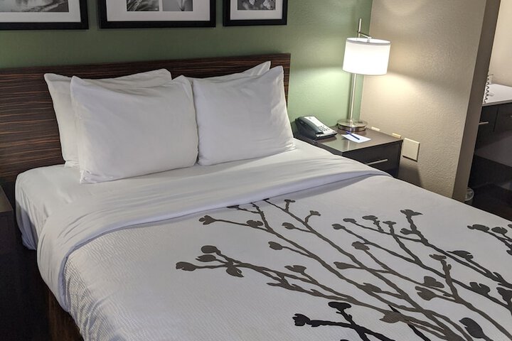 Room 20 of 39