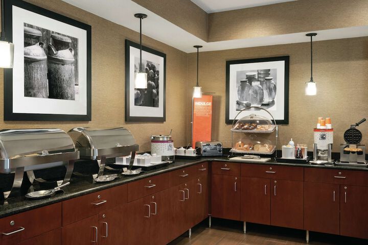 Breakfast/Coffee Service 19 of 25