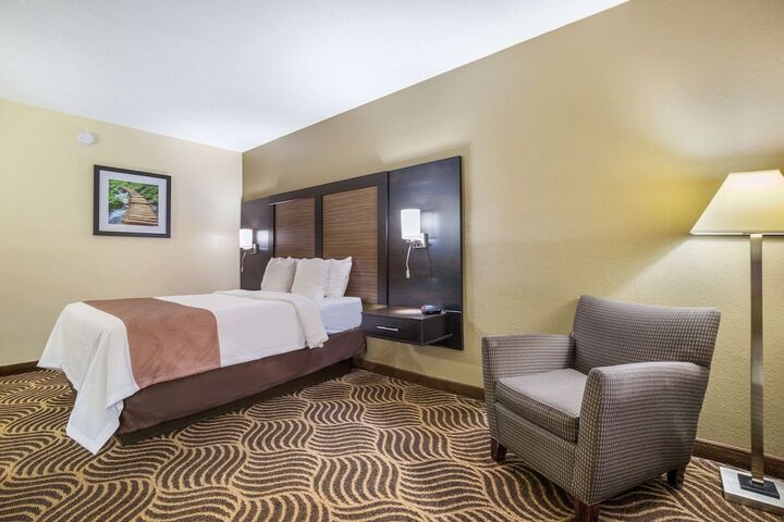 Room 54 of 75