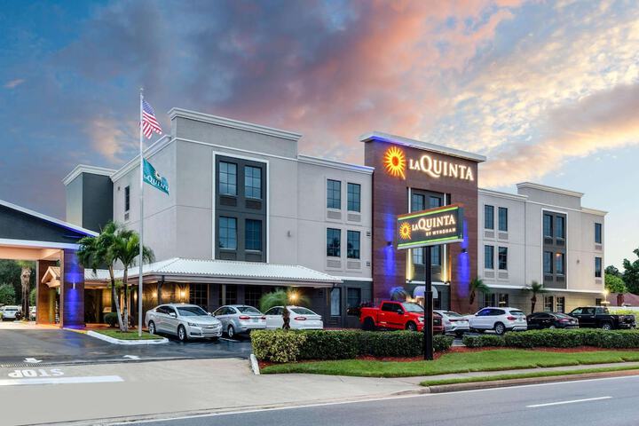 Hotel 3 of 27