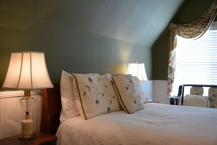 Room 133 of 151