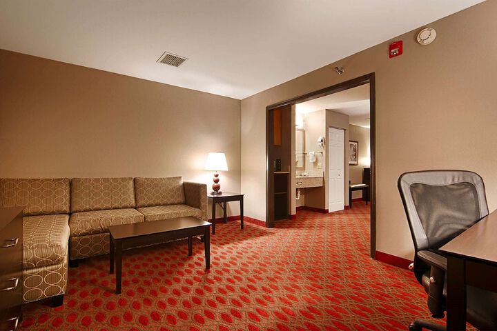 Room 12 of 36