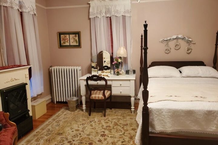 The Amberson House Bed & Breakfast