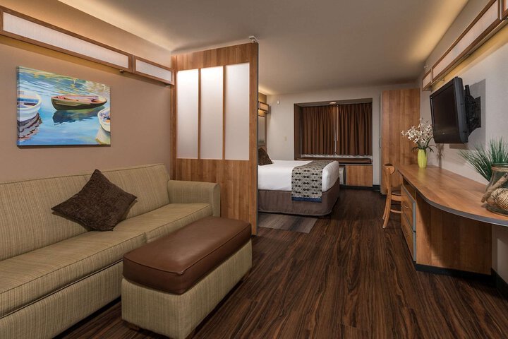 Room 14 of 42
