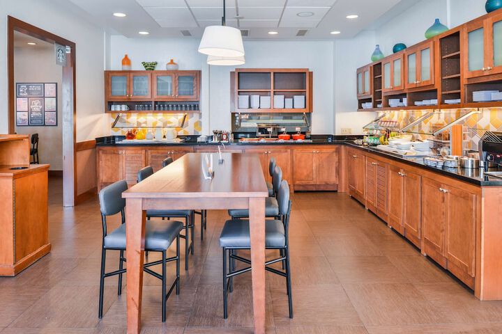 Hyatt Place Chesapeake