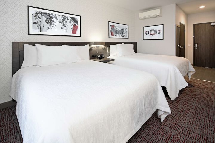 Room 21 of 43