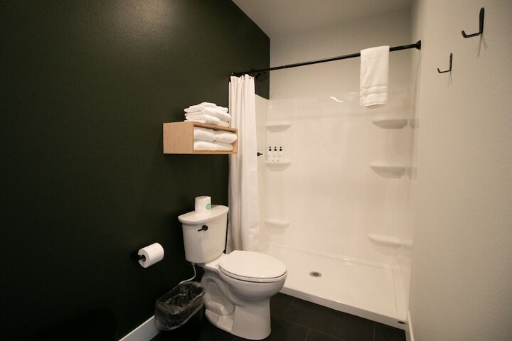 Room 11 of 52