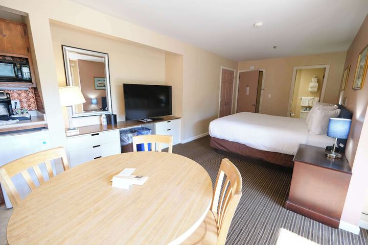 Room 141 of 157