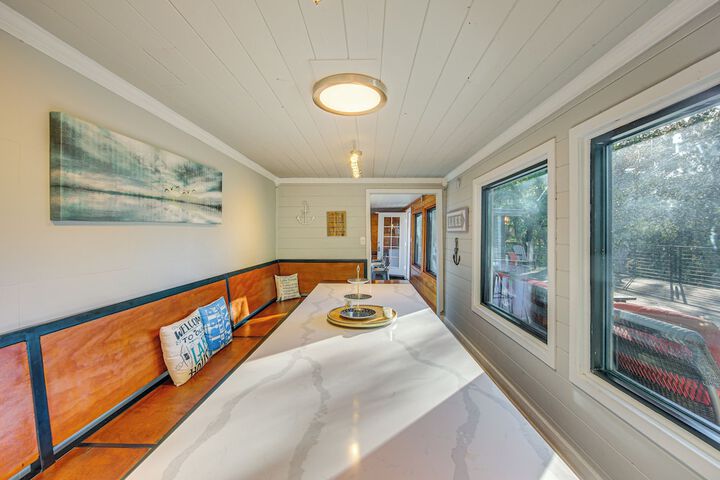 Game Room Trails! 30-acre Lakefront Streetman Gem