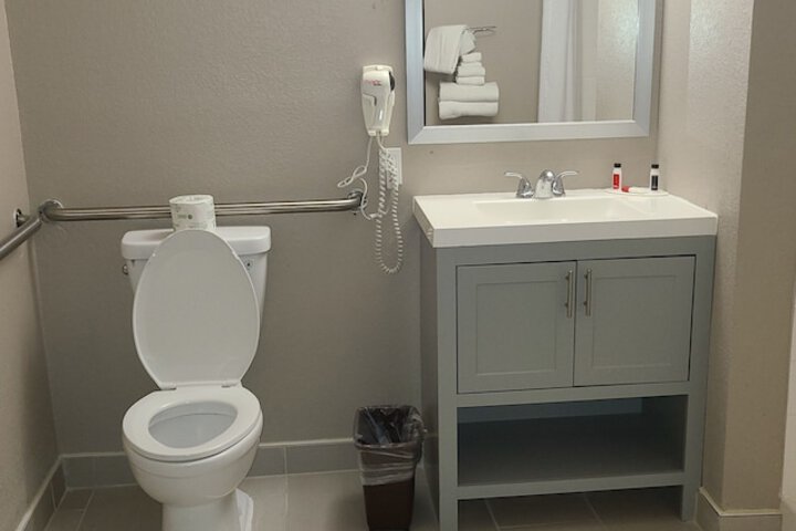 Room 12 of 20