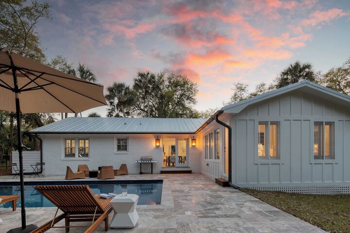 Sawyer by Avantstay Stunning Isle of Palms Home w / Pool!