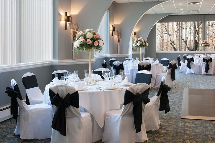 Ballroom/Hall 42 of 45