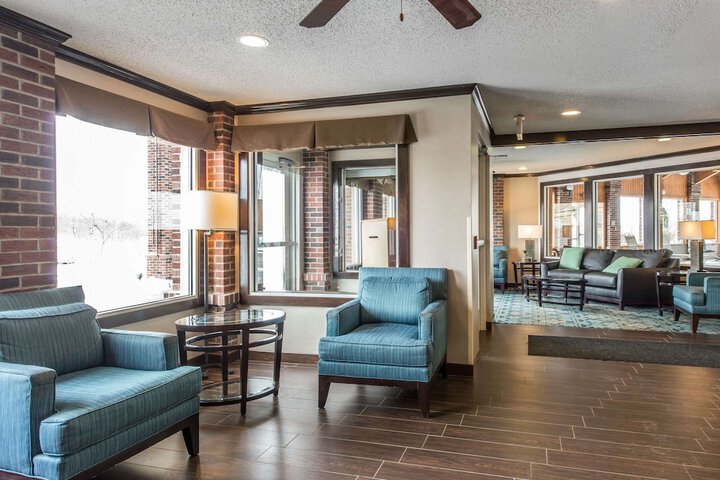 Comfort Inn Weirton - Steubenville