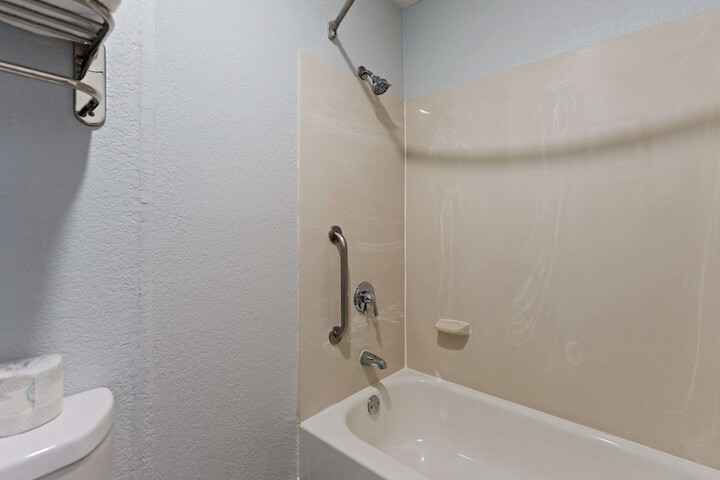 Room 42 of 58