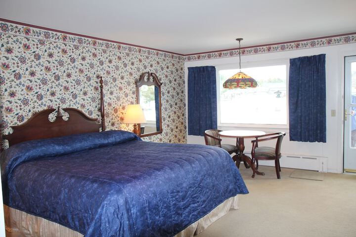 Room 54 of 78