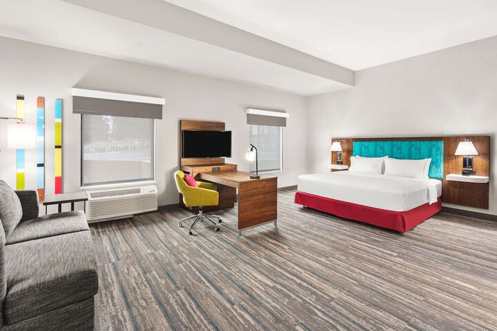 Room 16 of 32