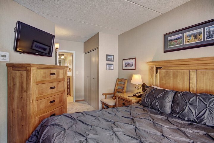 Room 18 of 26