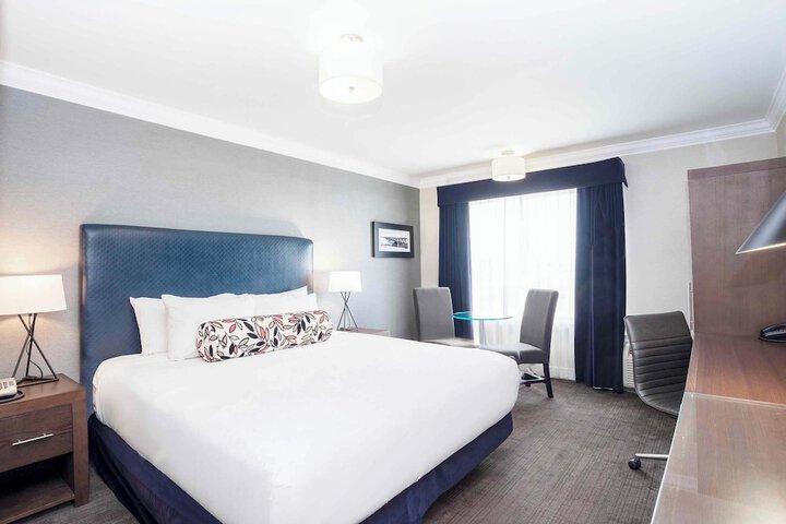 Sandman Signature Prince George Hotel