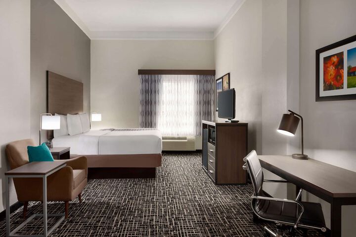 Room 17 of 29