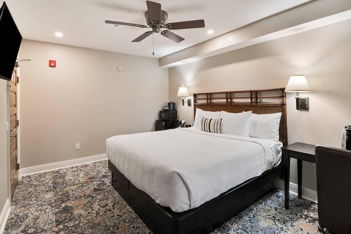 The Port Inn - Port St. Joe an Ascend Collection Hotel