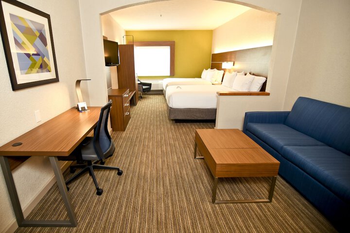 Room 108 of 126