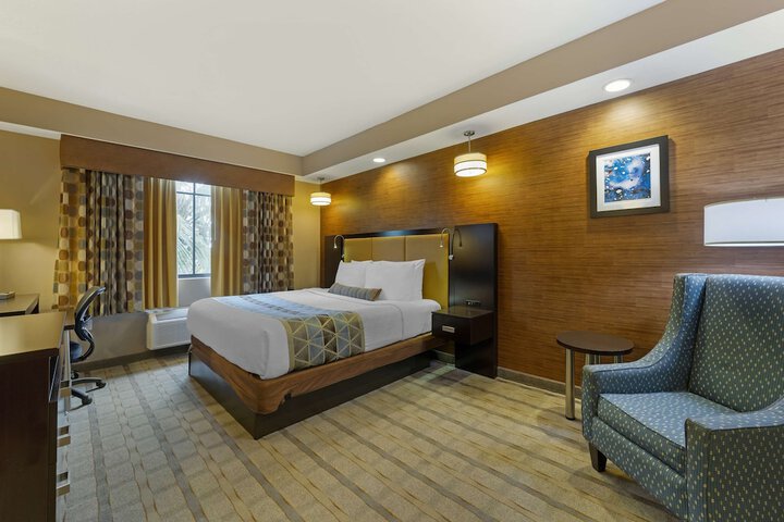Room 26 of 34