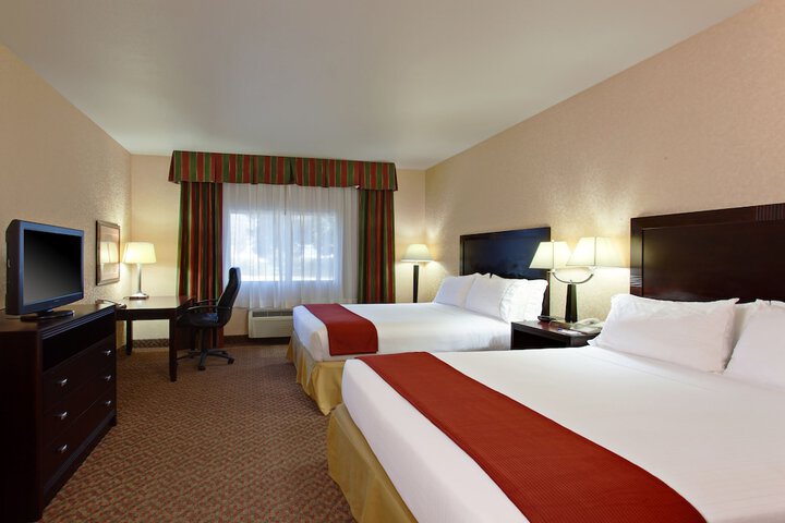 Room 14 of 30
