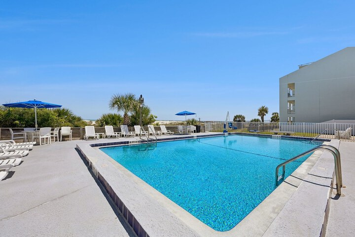 Beachside Motel