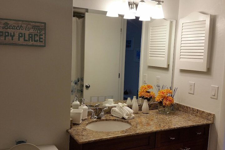 Room 7 of 12