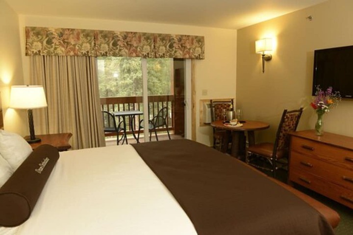 Room 8 of 18