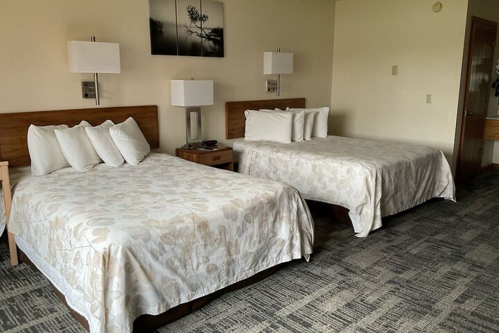 Room 9 of 28