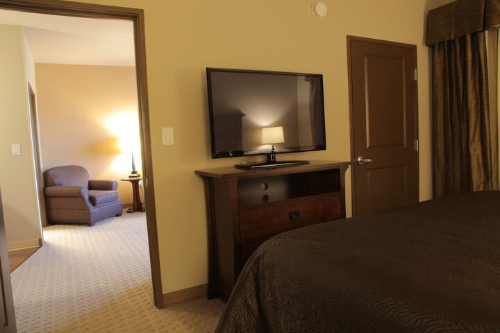 Teddys Residential Suites Watford City