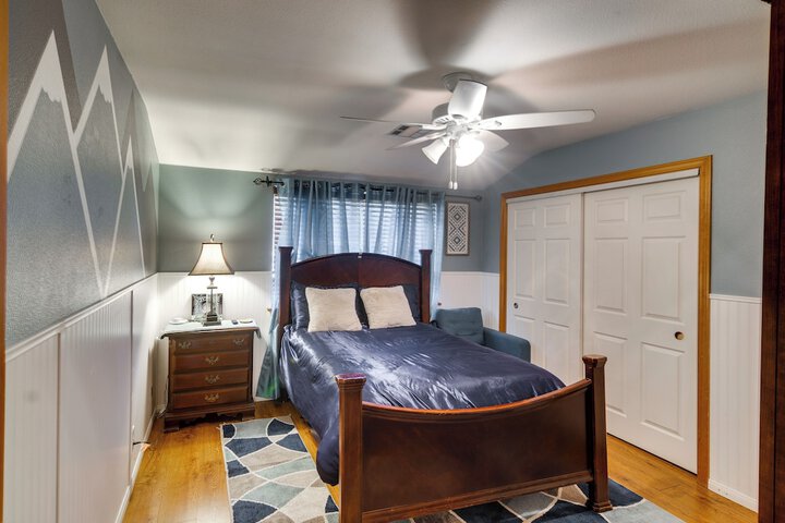 Spacious Lancaster Family Ranch - BBQ & Patio