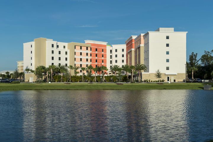 Hotel 6 of 59