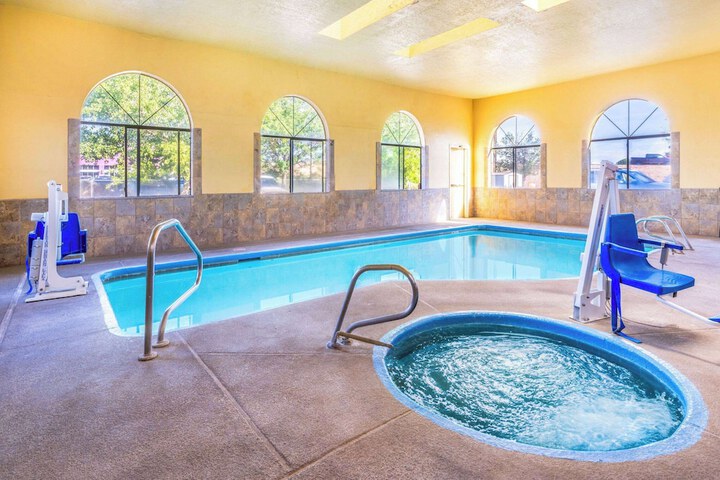 Pool 7 of 33