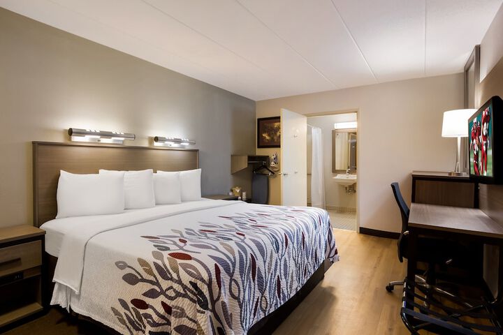 Room 21 of 32