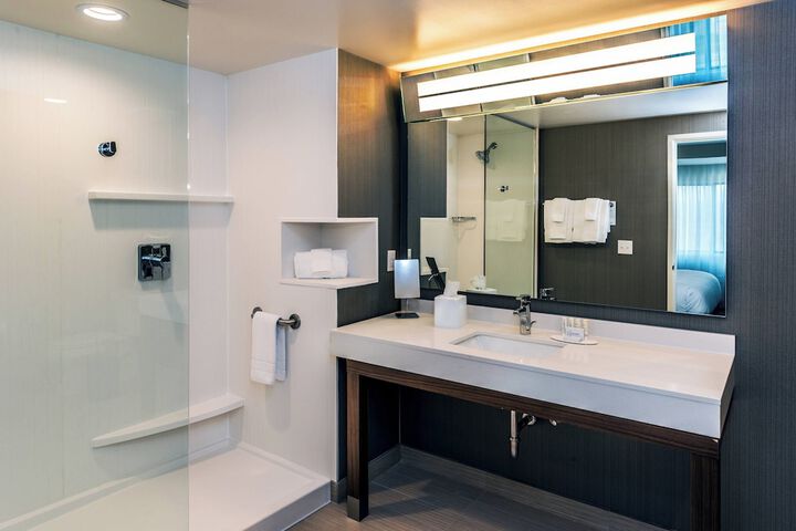 Courtyard by Marriott Somerset